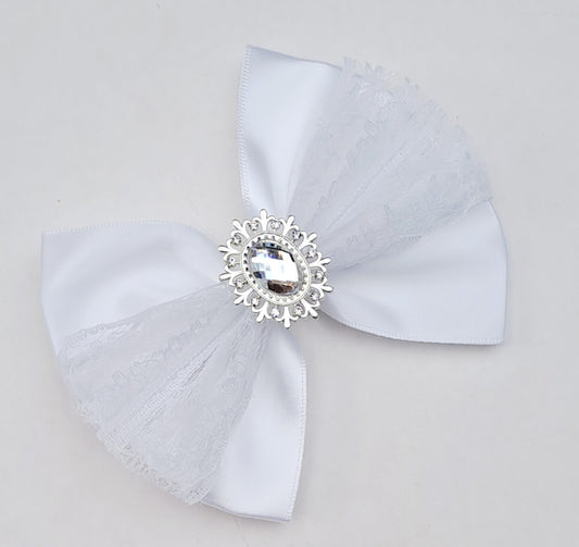 🎀White Satin Bow Clip With Lace And Silver Gem🎀