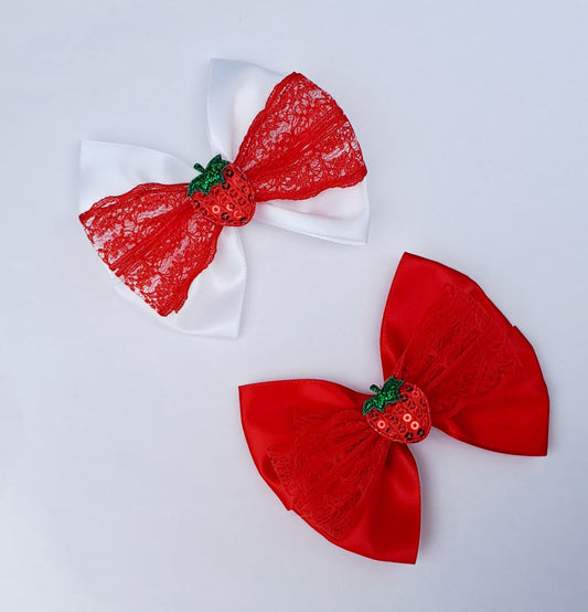 🍓Satin Bow Clips With Lace And Strawberry 🍓