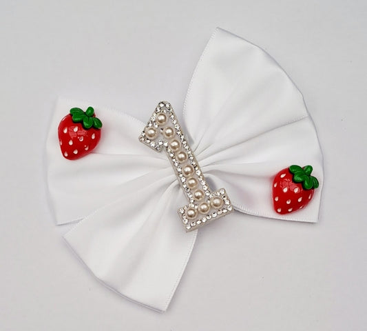 🍓White Birthday Bow Clip With Strawberries 🍓