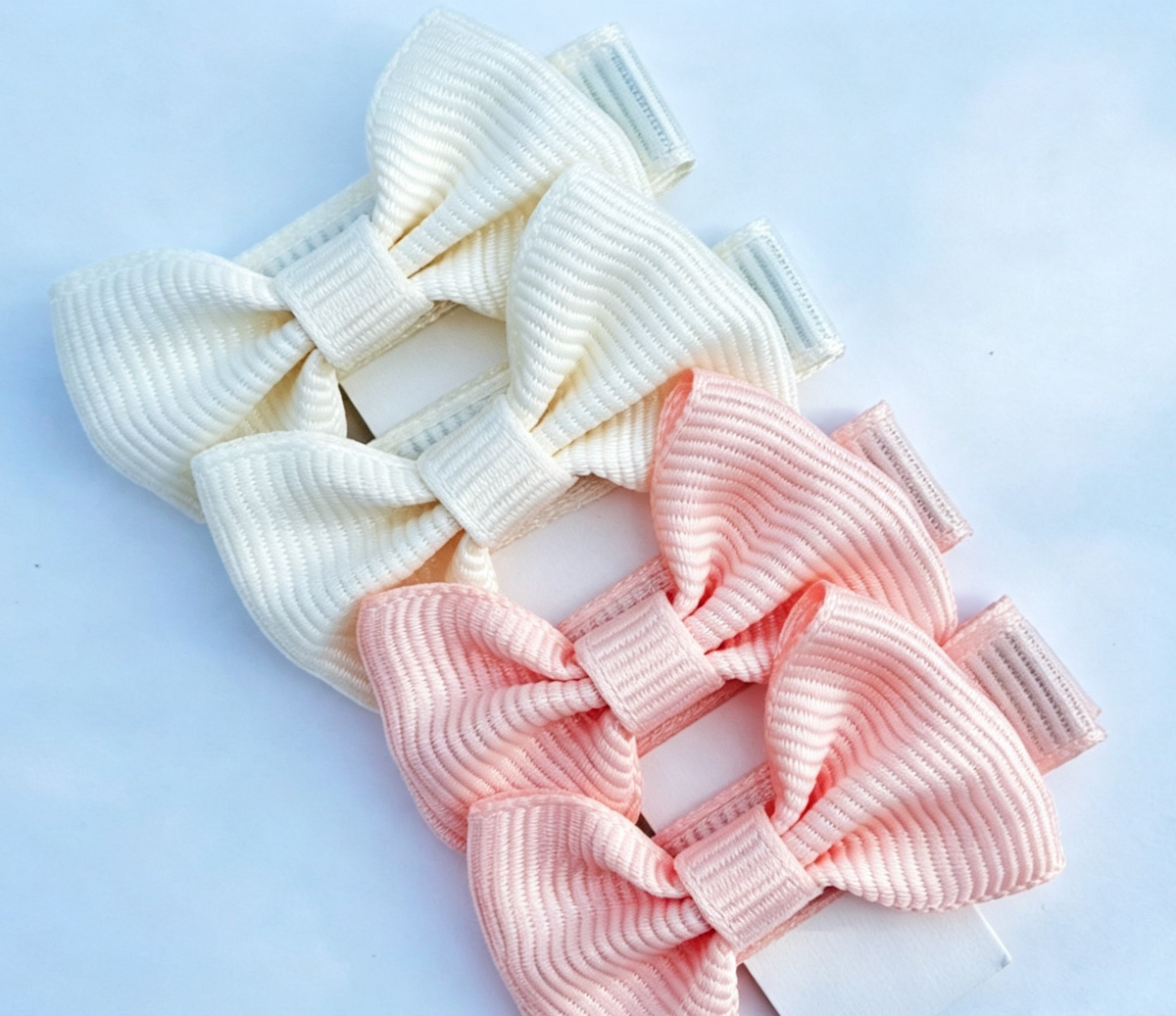 🎀4pc Tiny Bow Clip Sets🎀 (Choose Colours)