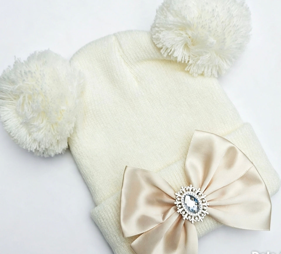 🎀Cream Satin Bow Winter Pom Pom Hat🎀