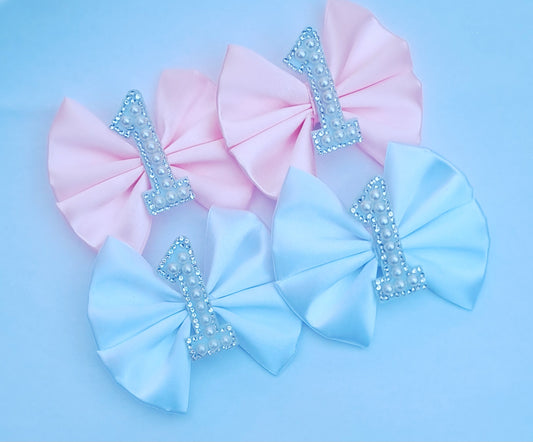 🎀2pc Birthday Pigtail Clip Set 🎀 Available In Pink Or White