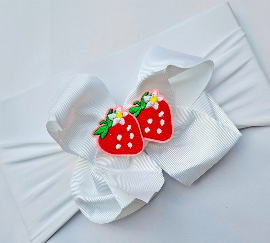 🎀White Strawberry Centre Headband 🎀