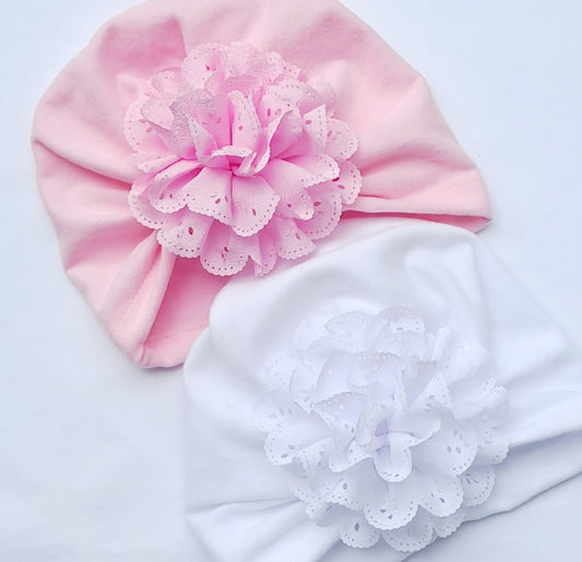 🎀Adorable Flower Front Baby Hat 🎀 0-3 Months  Available In Pink Or White